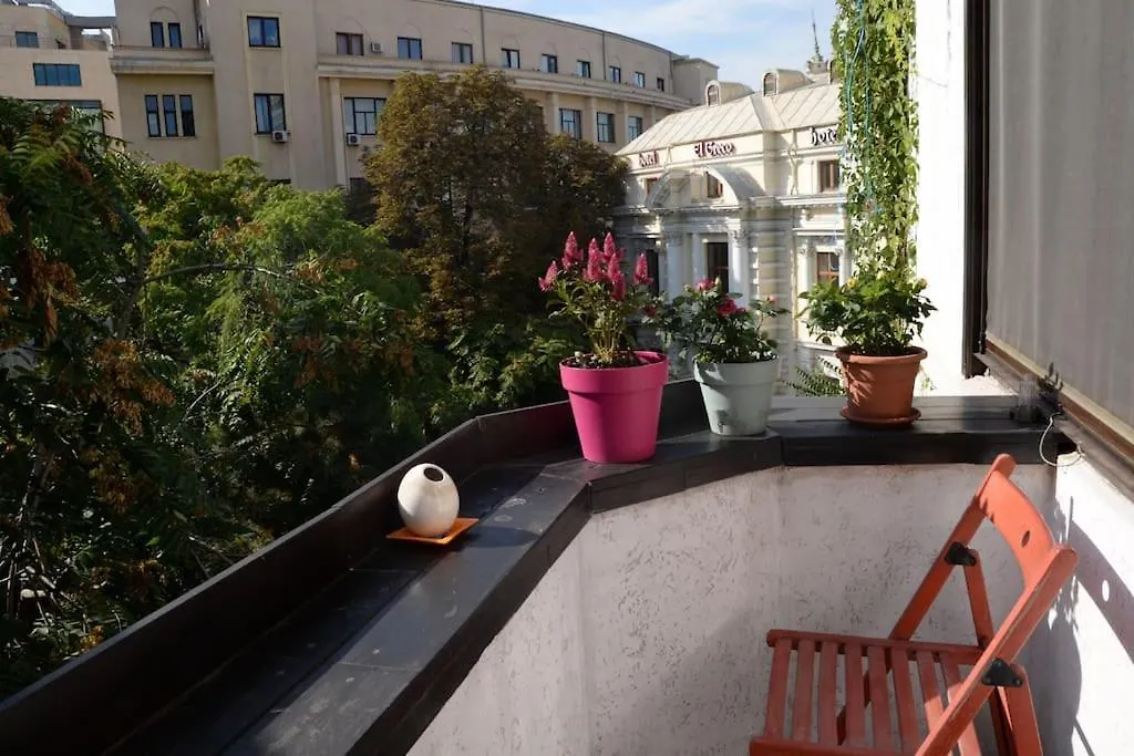 شقة Old Town Bohemian Studio With Garden View Balcony بوخارست